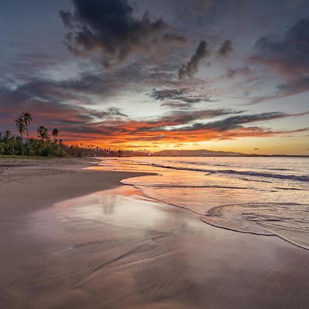 Blue Water Beach Villa لوكويللو المظهر الخارجي الصورة