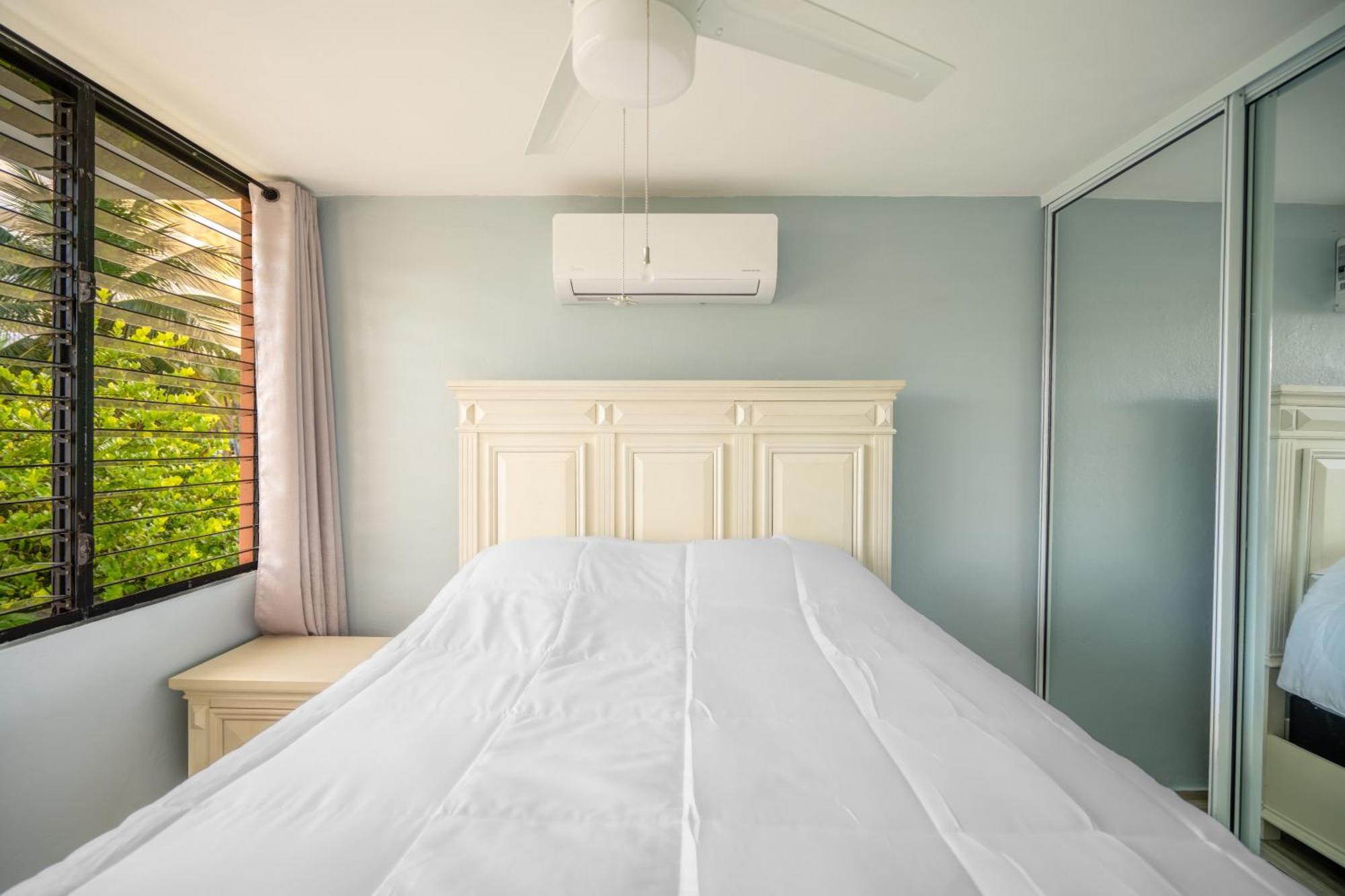 Blue Water Beach Villa لوكويللو المظهر الخارجي الصورة